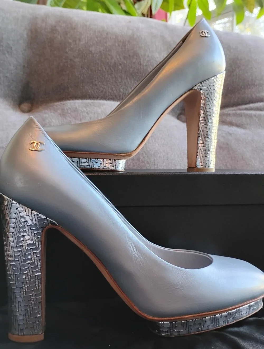 CHANEL CC Grey Pumps Metallic Mosaic Platform Heels! Authentic